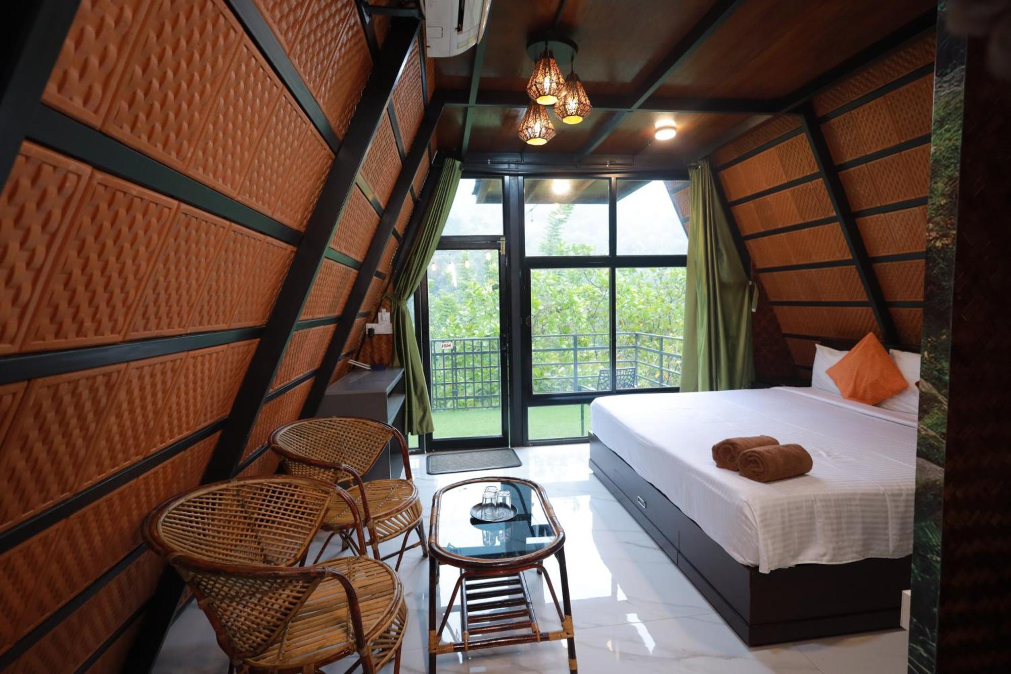 Paithalmala Holistic Stay Eco-Resort & Ayurvedic Retreat מראה חיצוני תמונה