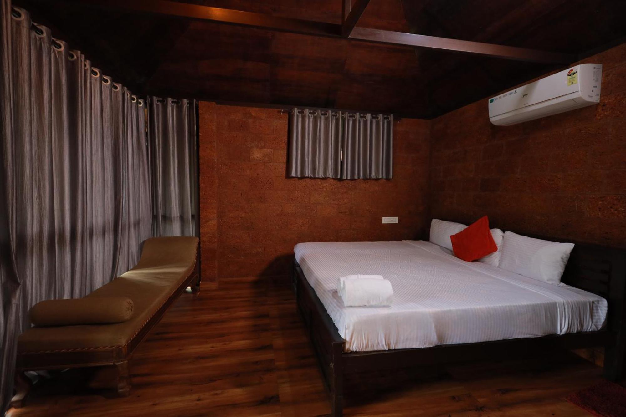 Paithalmala Holistic Stay Eco-Resort & Ayurvedic Retreat מראה חיצוני תמונה