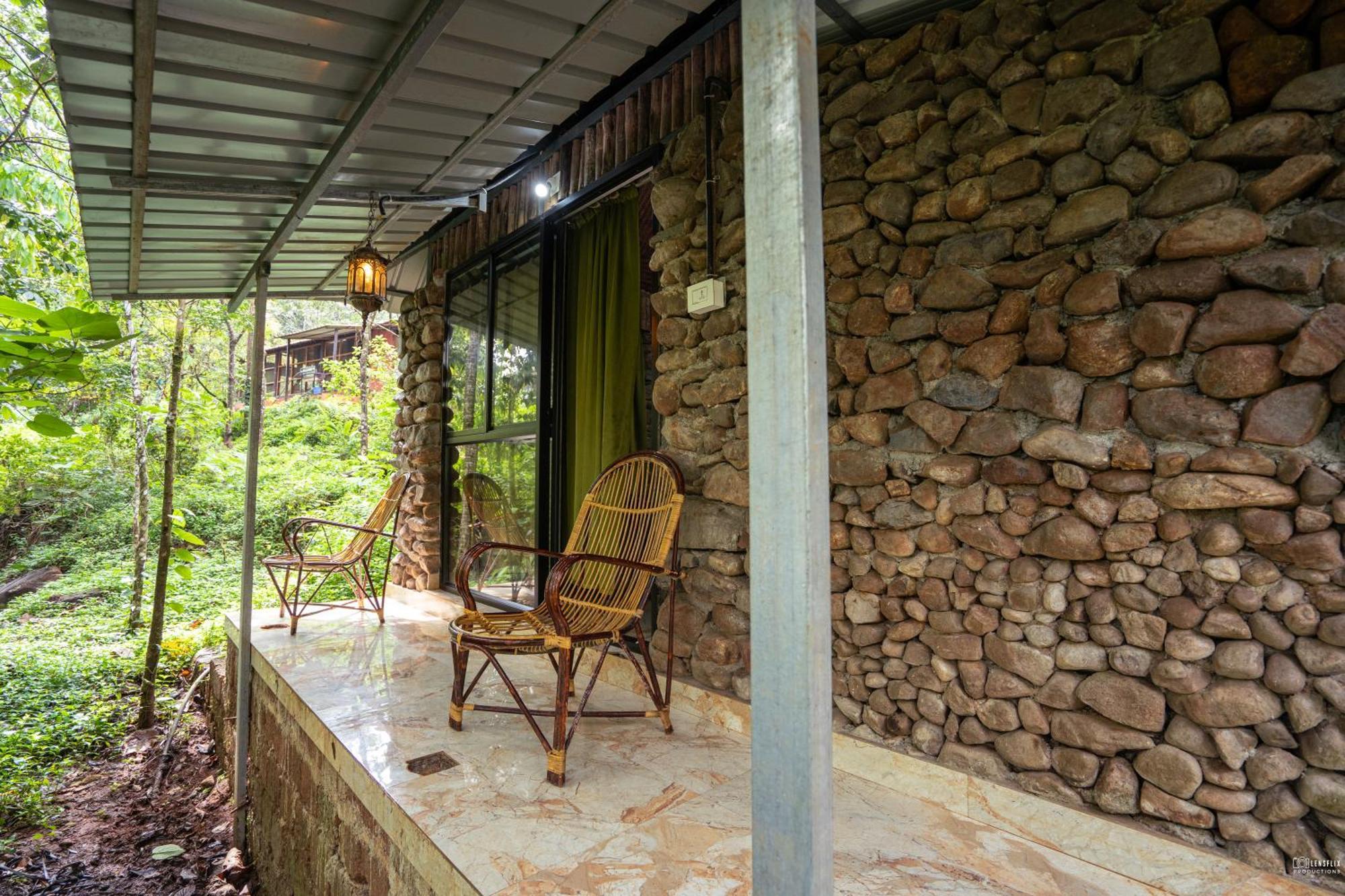 Paithalmala Holistic Stay Eco-Resort & Ayurvedic Retreat מראה חיצוני תמונה