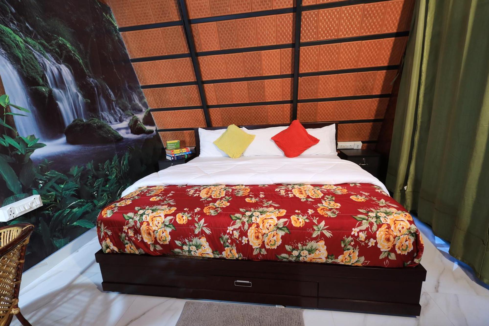 Paithalmala Holistic Stay Eco-Resort & Ayurvedic Retreat מראה חיצוני תמונה